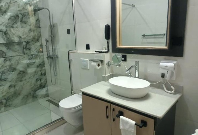 هتل G Pinnacle Signature