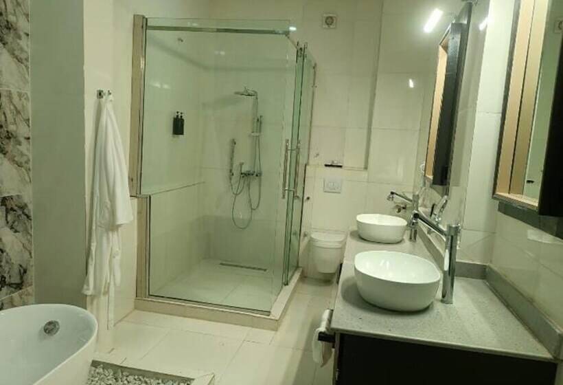 هتل G Pinnacle Signature