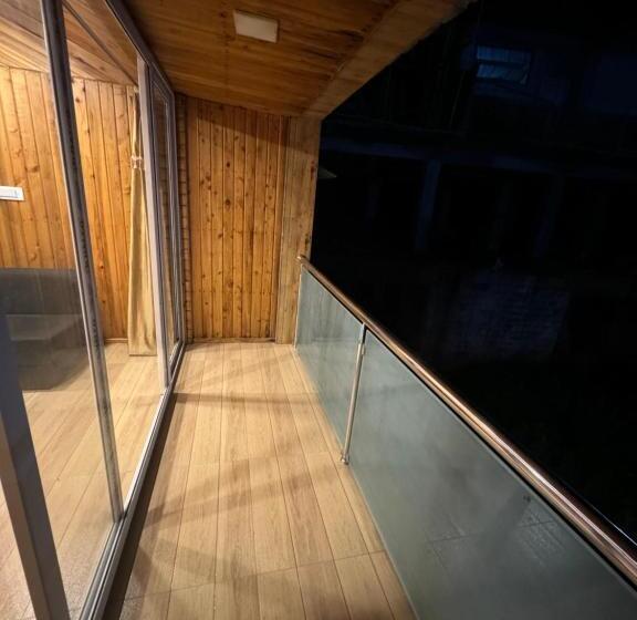 호텔 Hills Hoppers Deluxe