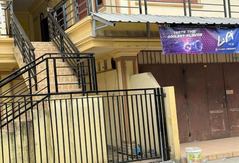 ホテル Oyo 94160 Kost Btnompo