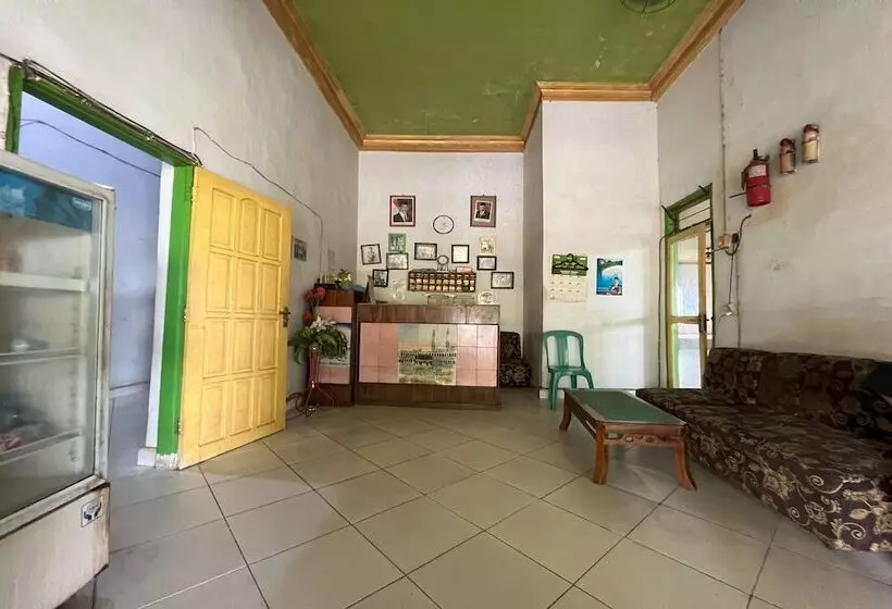 Hotelli Oyo 94160 Kost Btnompo