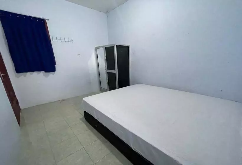 Hotelli Oyo 94160 Kost Btnompo