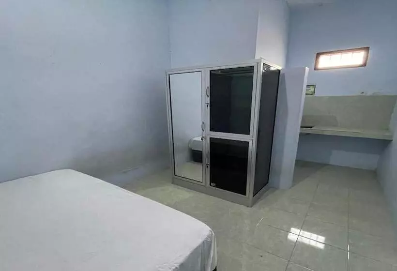 Hotelli Oyo 94160 Kost Btnompo