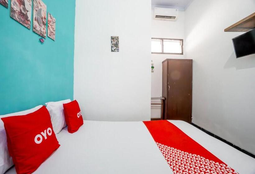 Hotel Oyo 94172 Mata Air Guest House Madiun