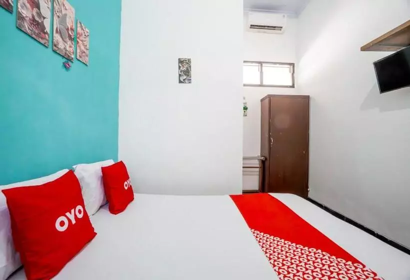Hotelli Oyo 94172 Mata Air Guest House Madiun