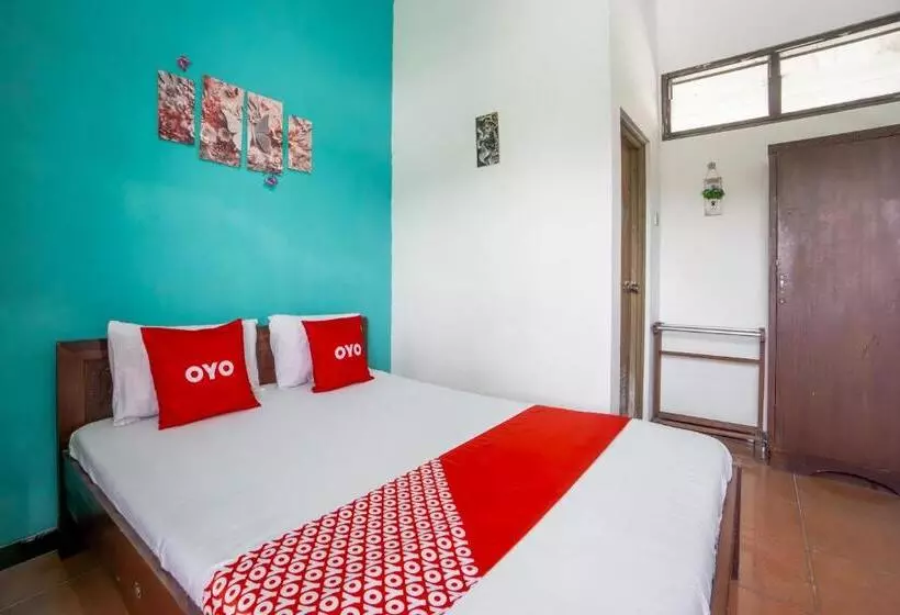 Hotelli Oyo 94172 Mata Air Guest House Madiun