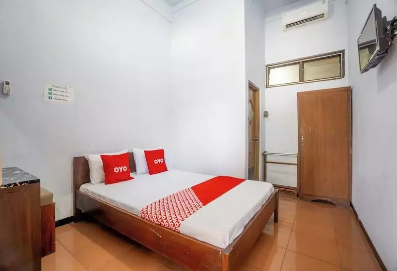 Hotelli Oyo 94172 Mata Air Guest House Madiun