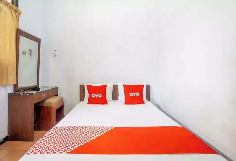 Hotelli Oyo 94172 Mata Air Guest House Madiun