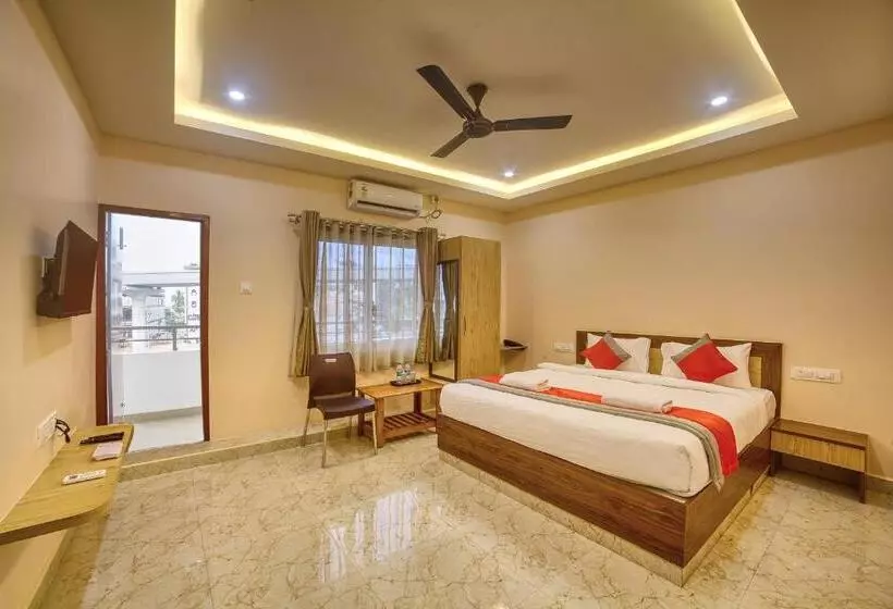 Hotelli Stay On The Way Near Bangalore Airport