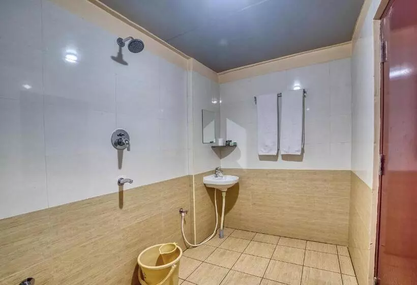 Hotelli Stay On The Way Near Bangalore Airport