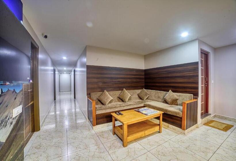 هتل Stay On The Way Near Bangalore Airport