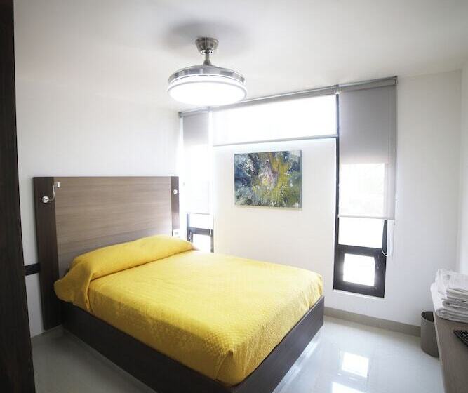 هتل Tepeyac 402 León Calzada