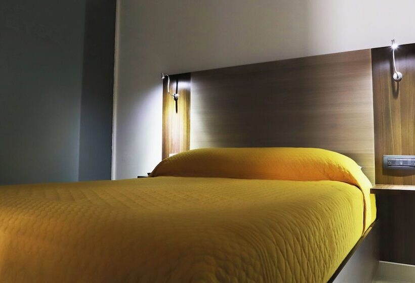 هتل Tepeyac 402 León Calzada