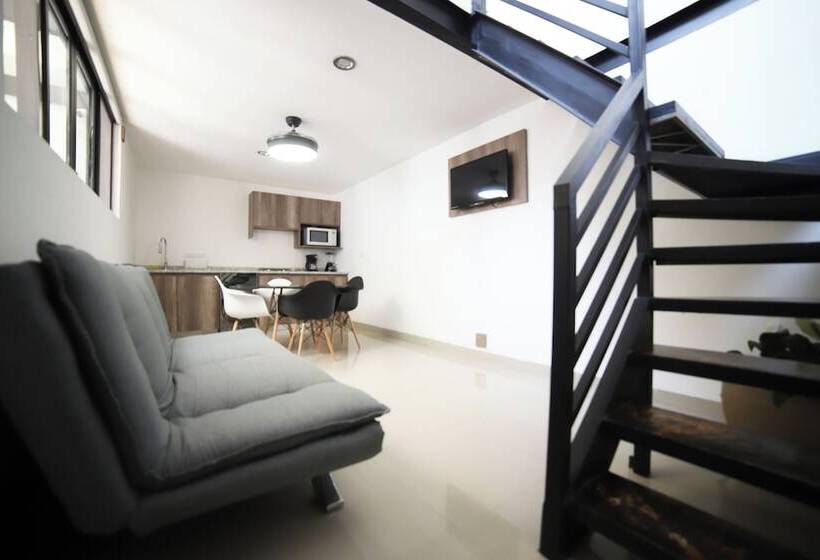 هتل Tepeyac 402 León Calzada