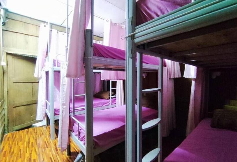 Hug Pai Boutique Hostel