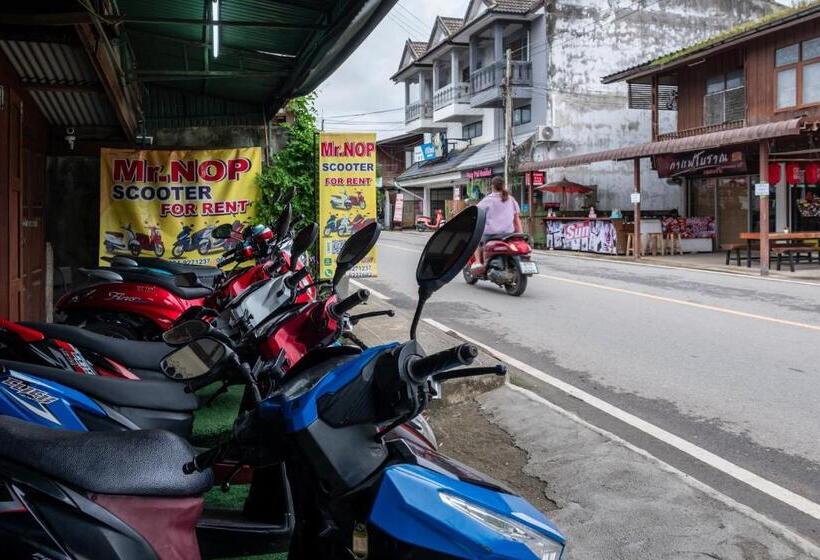 Hug Pai Boutique Hostel