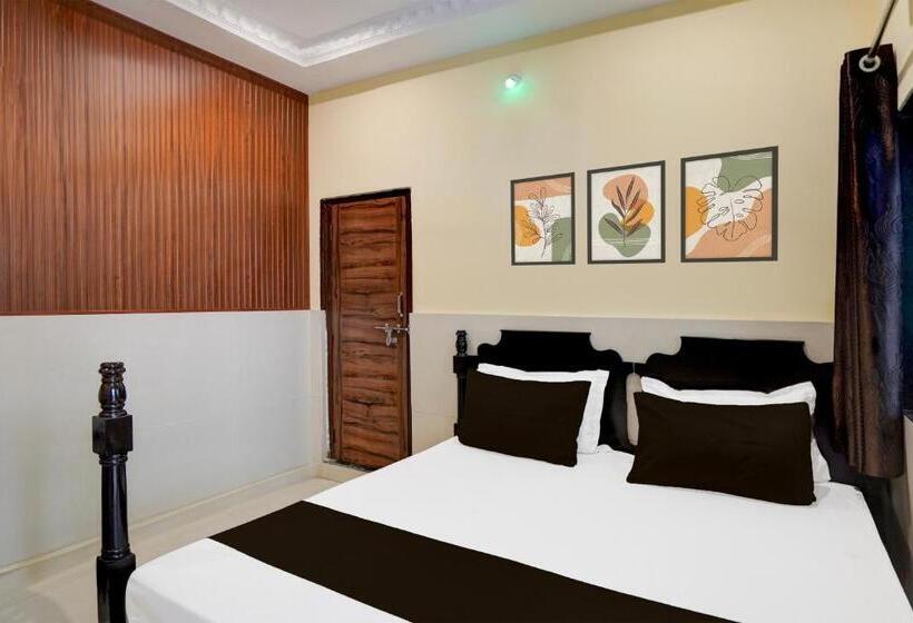 호텔 Super Collection O Lake Palace Road Formerly Green View