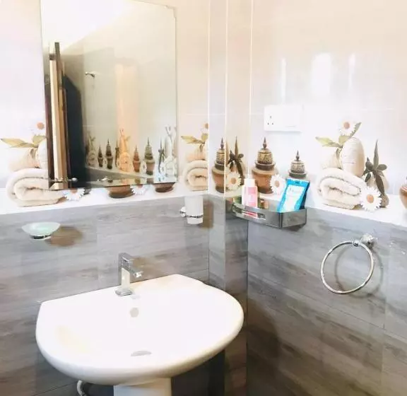 Majatalo Sri White Villa Airport Boutique