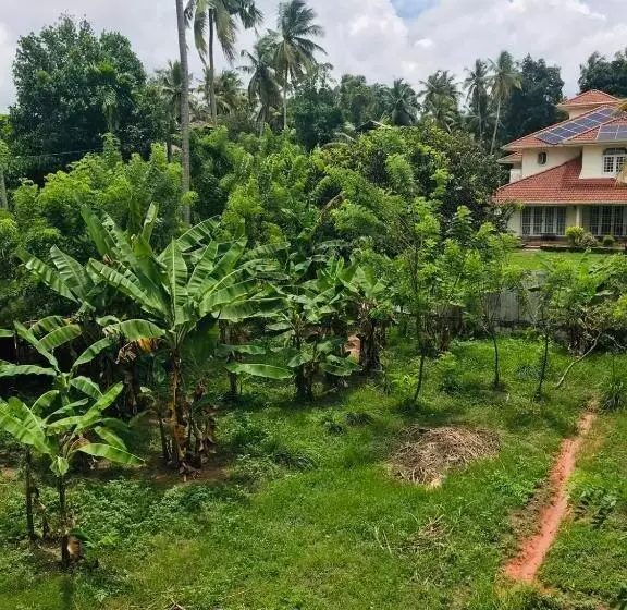 Majatalo Sri White Villa Airport Boutique