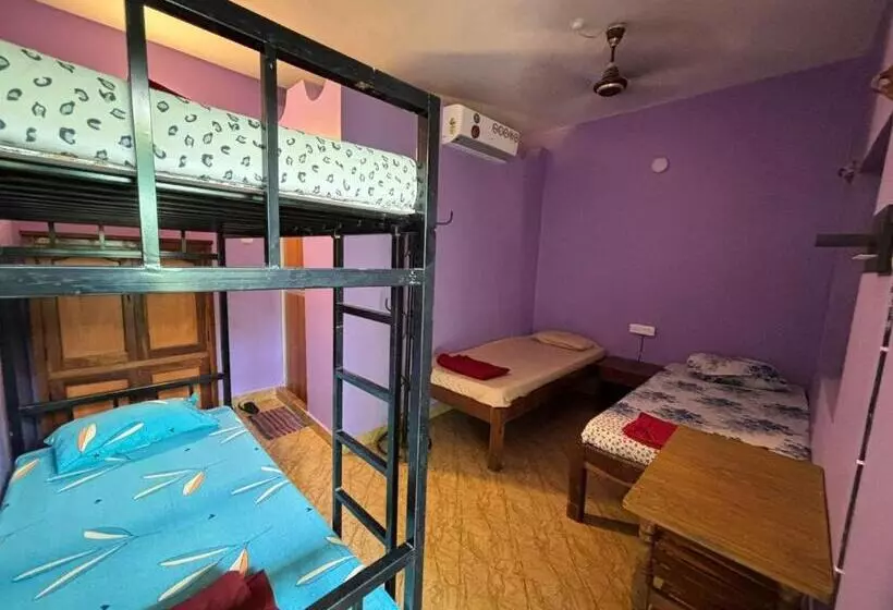 Baba Hostel
