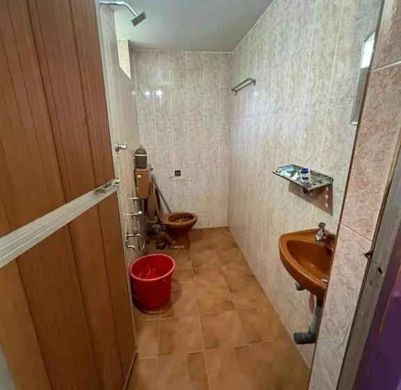 Baba Hostel