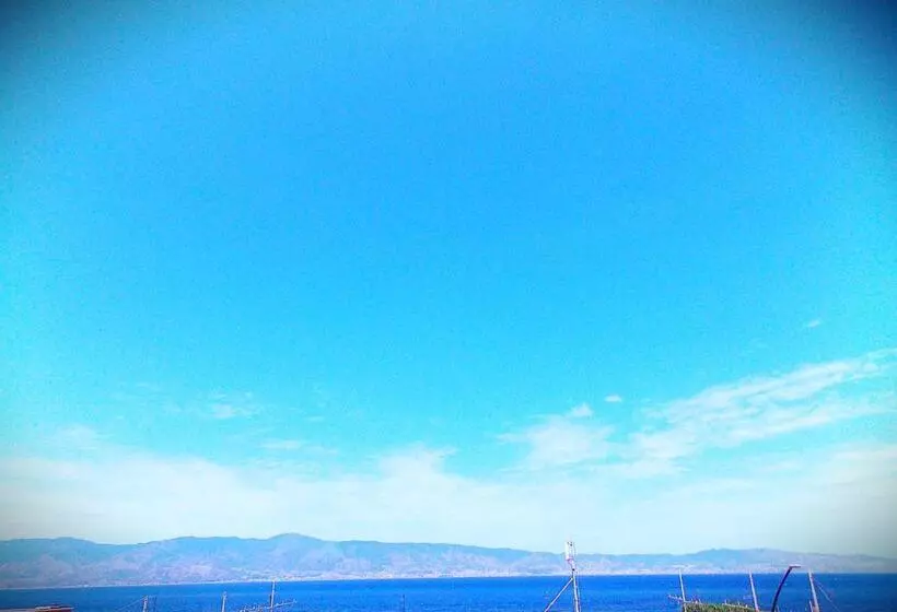 تختخواب و صبحانه Central Palace