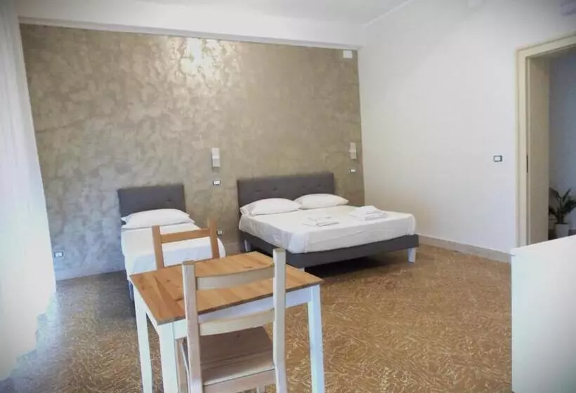 تختخواب و صبحانه Central Palace