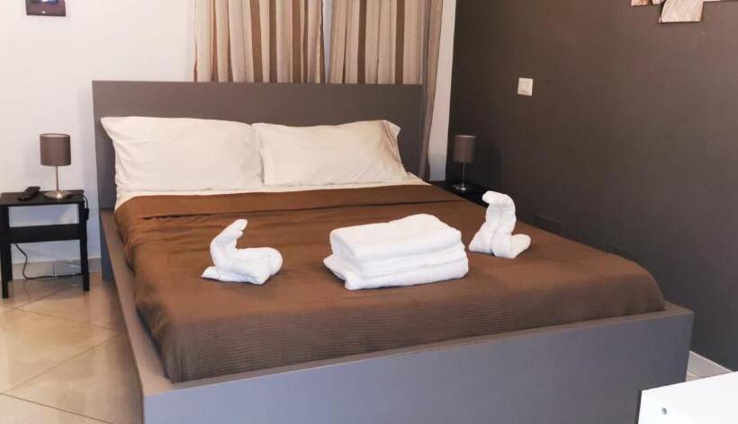 تختخواب و صبحانه Il Covo Rooms & Spa