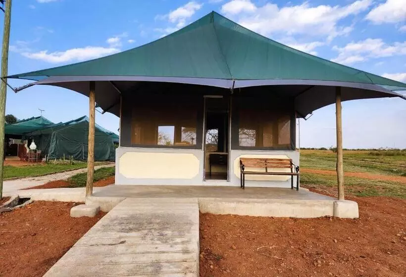 Endeem Mara Resort