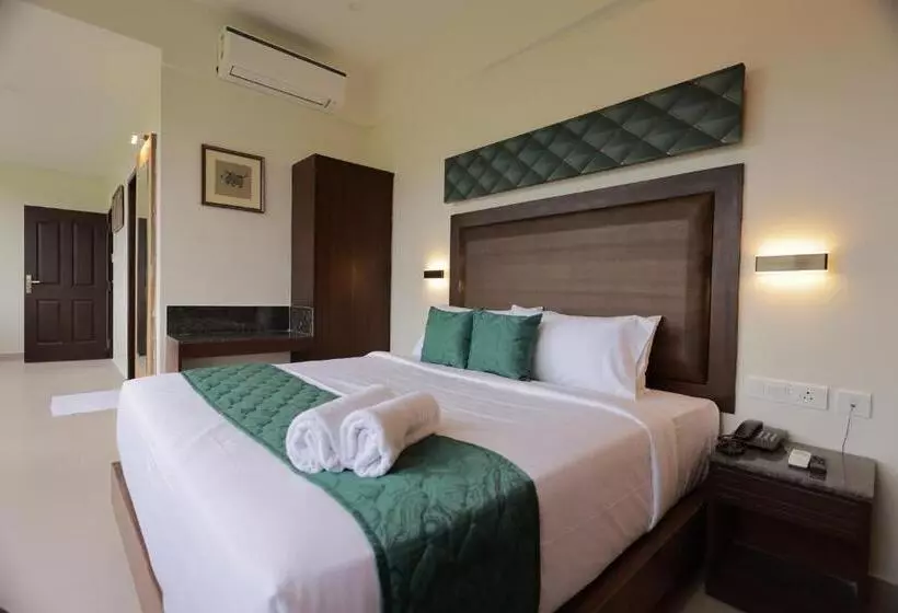 Hotelli Aavudai Grand