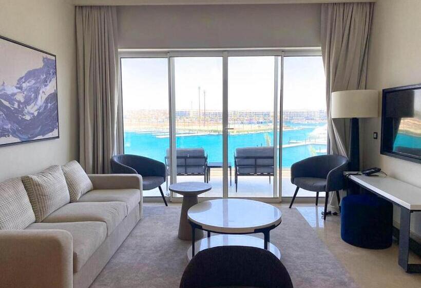 هتل Serviced Apartments At Address Beach Resort Marassi