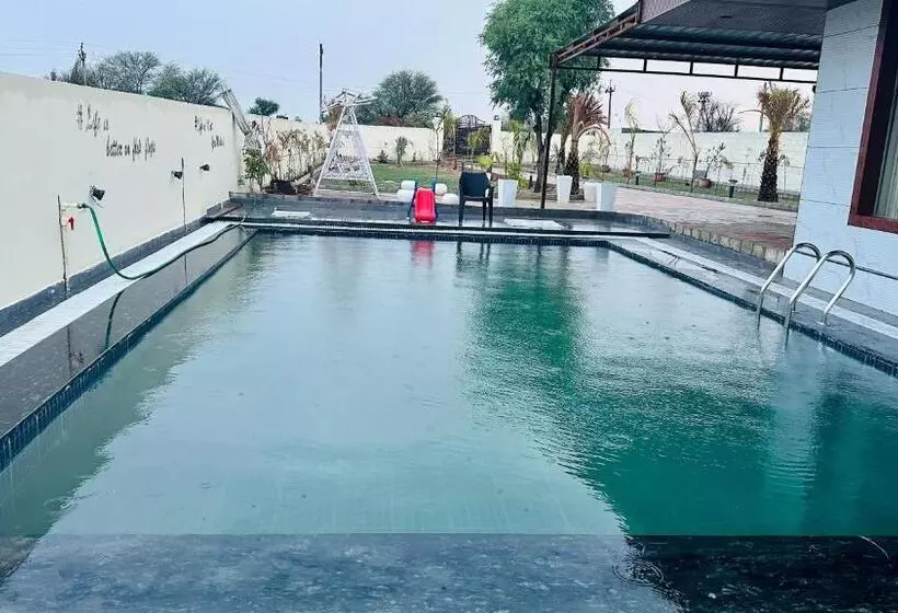 Hotelli Blue Wind Palms Resorts And Stays