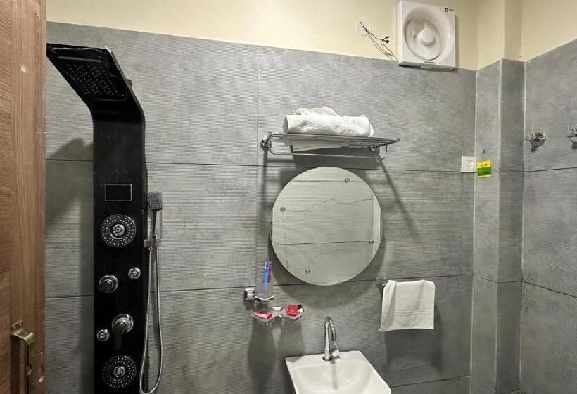 호텔 Blue Wind Palms Resorts And Stays