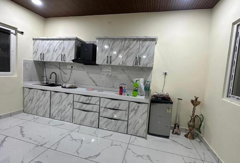 호텔 Blue Wind Palms Resorts And Stays