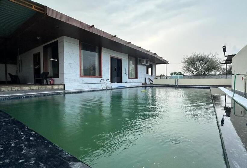 호텔 Blue Wind Palms Resorts And Stays