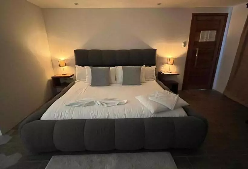 هتل Colibri Eco Lodge