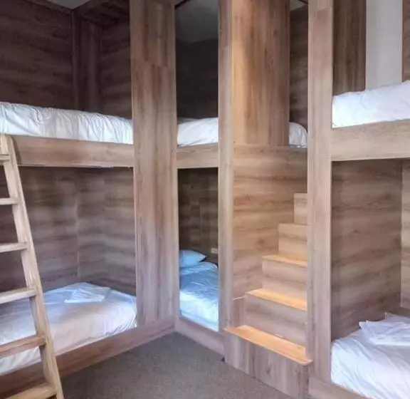 هتل Colibri Eco Lodge