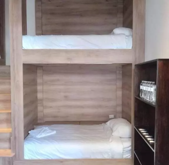 هتل Colibri Eco Lodge