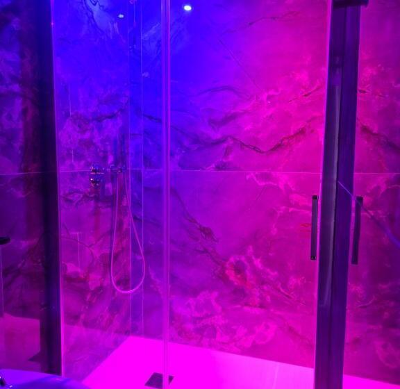 Отель Dada Suites And Sea