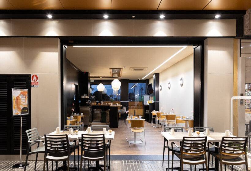 ホテル Puerto De La Luz By Pierre & Vacances