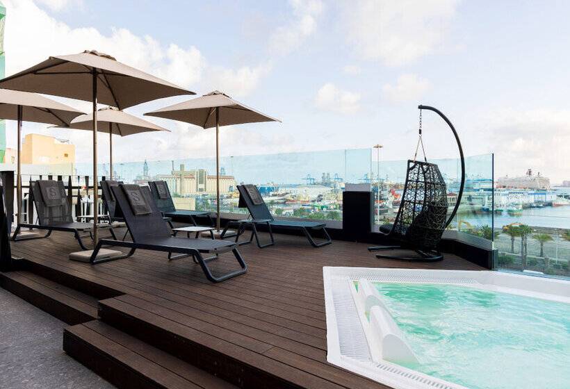 ホテル Puerto De La Luz By Pierre & Vacances