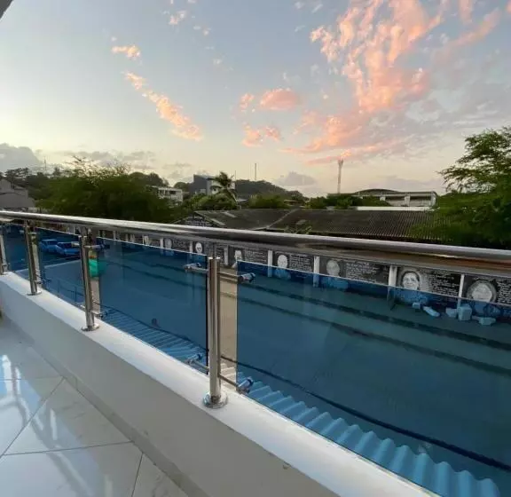 پانسیون Casa Hotel Al Barsha