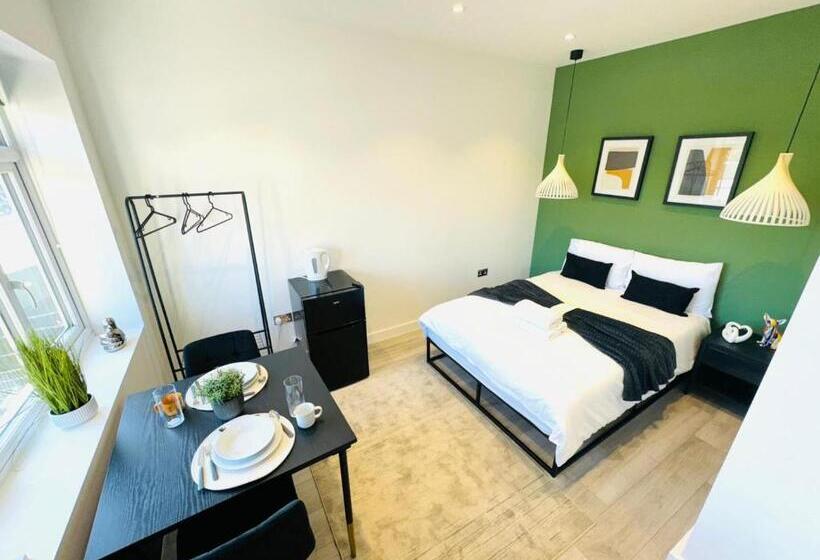 膳宿费 London City Center, High Standard, Super Location