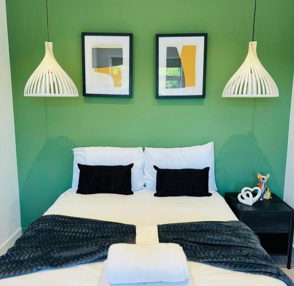 膳宿费 London City Center, High Standard, Super Location