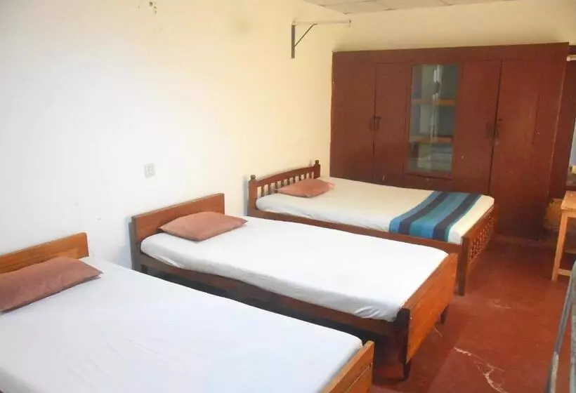 ペンション Pahan Guest Anuradhapura