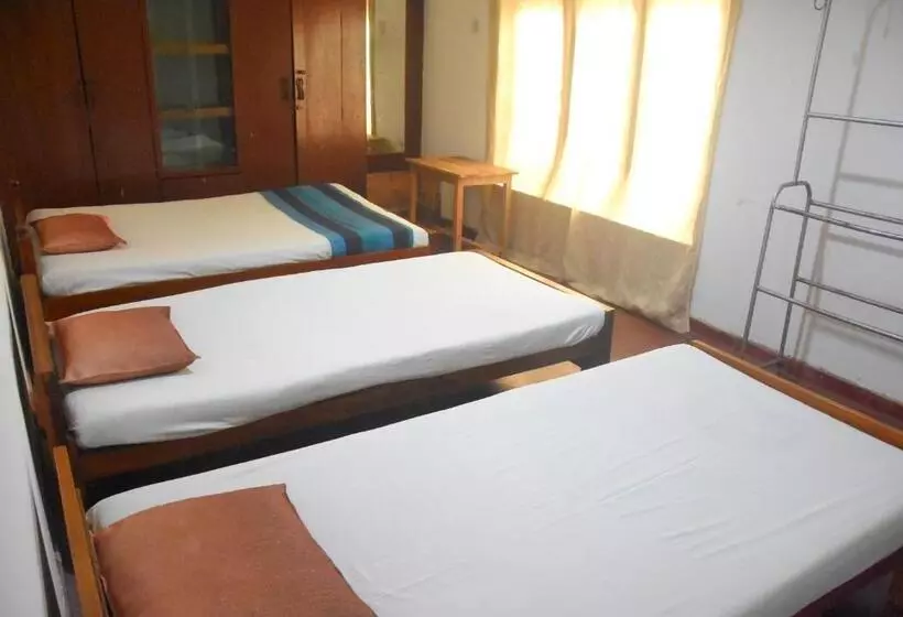 ペンション Pahan Guest Anuradhapura