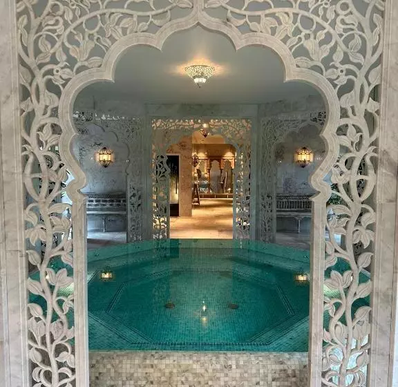Shanti Resort & Deluxe Spa