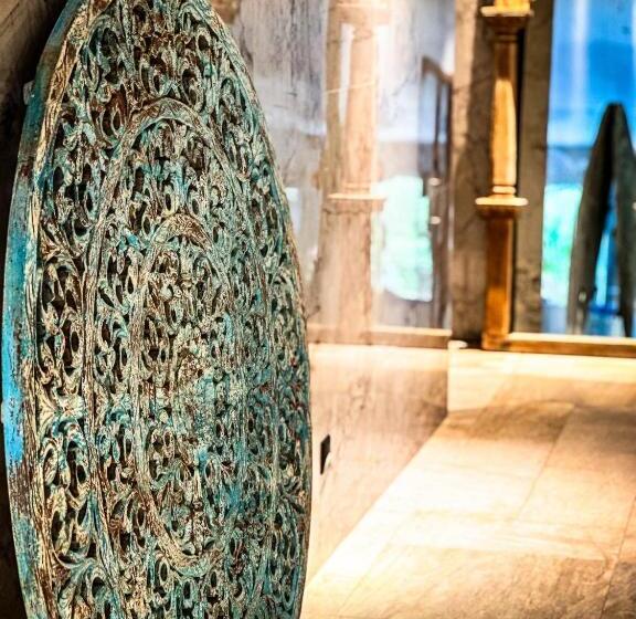 Shanti Resort & Deluxe Spa