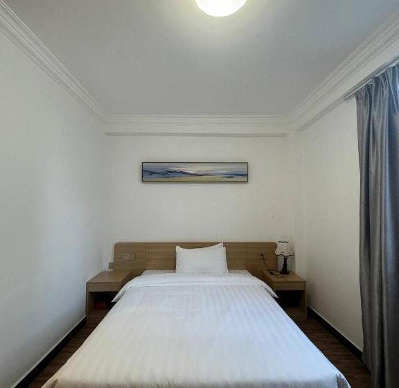 Hostel 皇冠快捷酒店