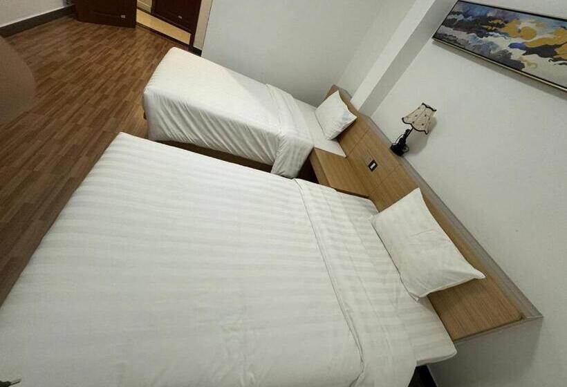 Hostel 皇冠快捷酒店